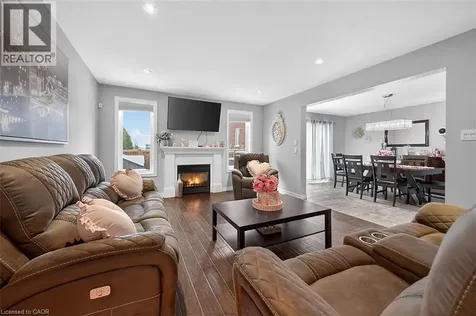 71 Jessica Street Hamilton ON L8W 4A3
