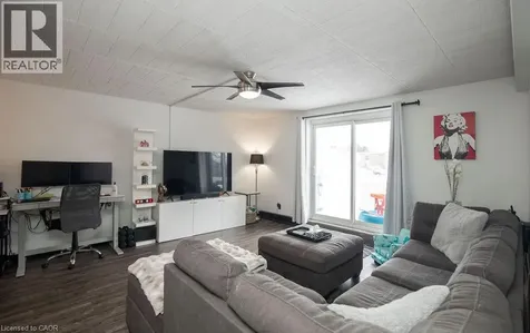 71 Vanier Drive Kitchener ON N2C 1J4