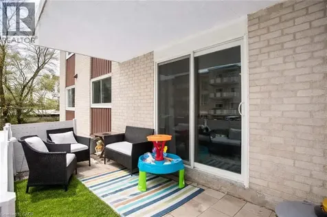 71 Vanier Drive Kitchener ON N2C 1J4