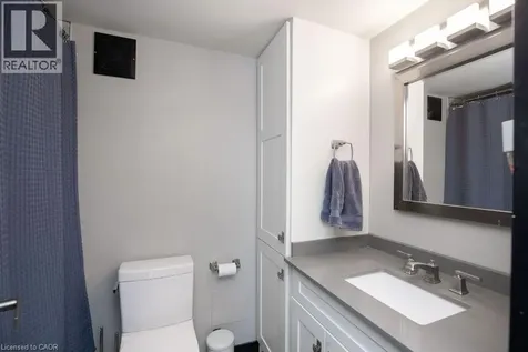 71 Vanier Drive Kitchener ON N2C 1J4