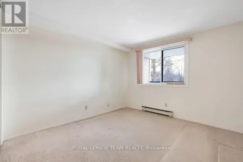 6532 Bilberry Drive Ottawa ON K1C 4N9