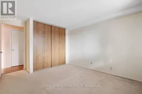 6532 Bilberry Drive Ottawa ON K1C 4N9