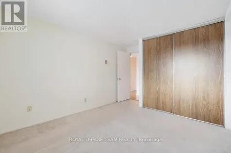6532 Bilberry Drive Ottawa ON K1C 4N9