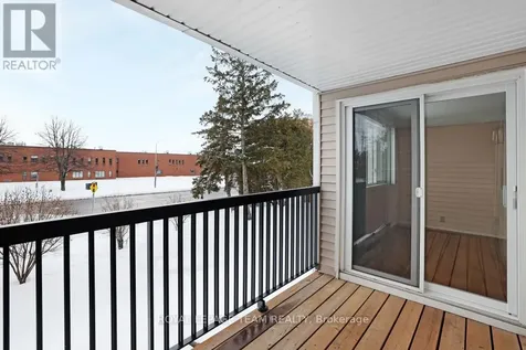 6532 Bilberry Drive Ottawa ON K1C 4N9