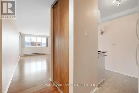6532 Bilberry Drive Ottawa ON K1C 4N9