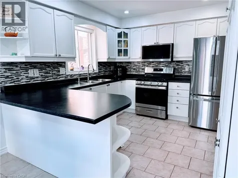 81 Kendrick Court Ancaster ON L9G 5A5
