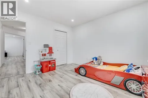 81 Kendrick Court Ancaster ON L9G 5A5