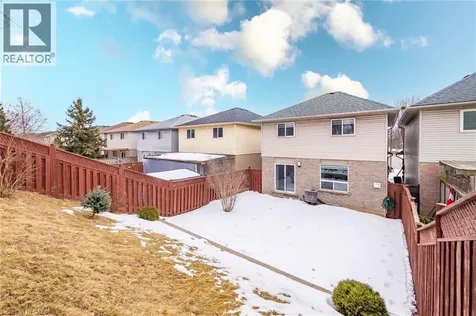 81 Kendrick Court Ancaster ON L9G 5A5