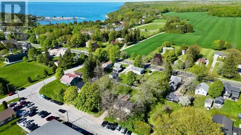 15 Tackabury Street Northern Bruce Peninsula ON N0H 1W0