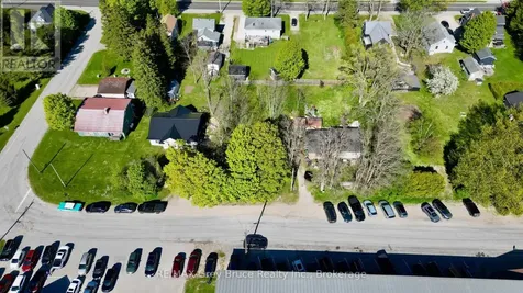 15 Tackabury Street Northern Bruce Peninsula ON N0H 1W0