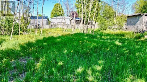 15 Tackabury Street Northern Bruce Peninsula ON N0H 1W0