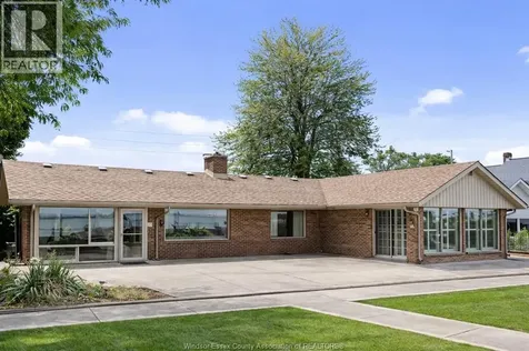 8280 Riverside Dr East Windsor ON N8S 1E6