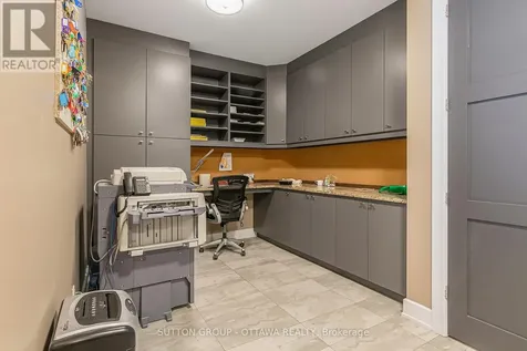 2285 St Laurent Boulevard Ottawa ON K1G 4Z7