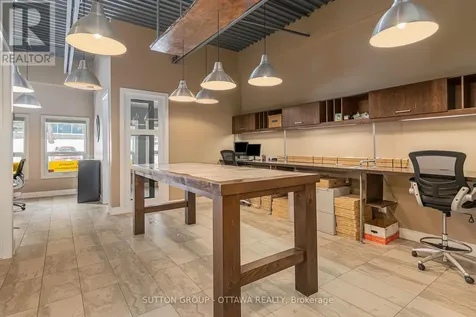 2285 St Laurent Boulevard Ottawa ON K1G 4Z7