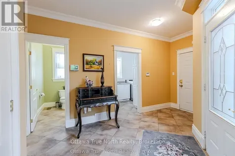 5884 Earlscourt Crescent Ottawa ON K4M 1K2