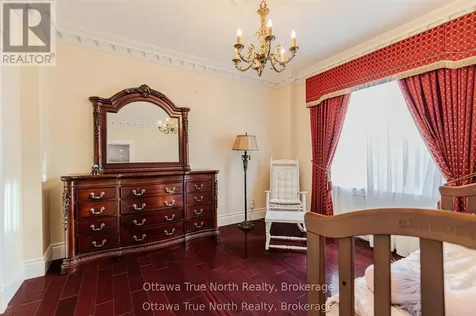 5884 Earlscourt Crescent Ottawa ON K4M 1K2