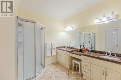 5884 Earlscourt Crescent Ottawa ON K4M 1K2