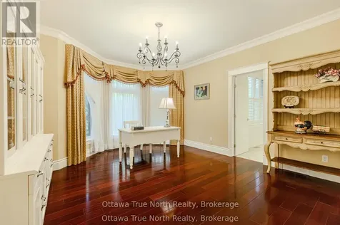 5884 Earlscourt Crescent Ottawa ON K4M 1K2