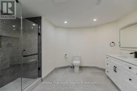 5884 Earlscourt Crescent Ottawa ON K4M 1K2
