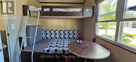 17 Chippewa Trail Wasaga Beach ON L9Z 1X7