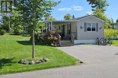 17 Chippewa Trail Wasaga Beach ON L9Z 1X7