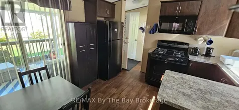 17 Chippewa Trail Wasaga Beach ON L9Z 1X7