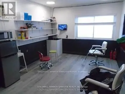 908 St Laurent Boulevard South Ottawa ON K1K 3B3