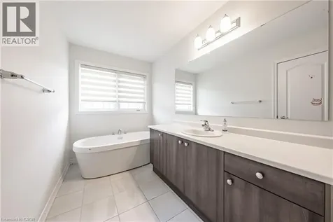 391 Athabasca Common Oakville ON L6H 0R5
