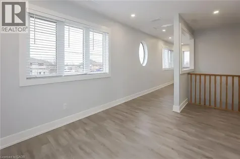 274 Margaret Avenue Stoney Creek ON L8E 2J2