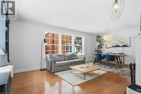 115 Roslin Avenue South Waterloo ON N2L 2H3