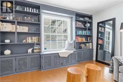 115 Roslin Avenue South Waterloo ON N2L 2H3
