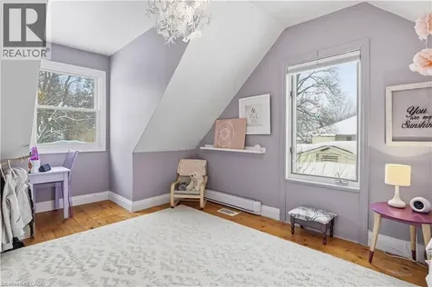 115 Roslin Avenue South Waterloo ON N2L 2H3
