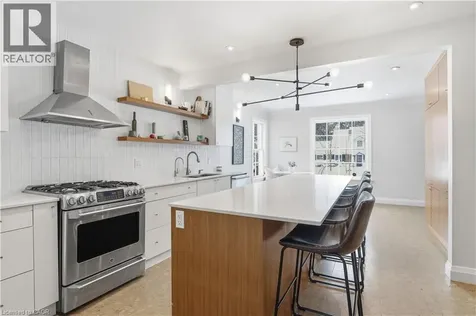 115 Roslin Avenue South Waterloo ON N2L 2H3