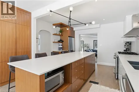 115 Roslin Avenue South Waterloo ON N2L 2H3