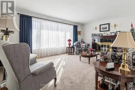 24 Bernard Crescent Augusta ON K0E 1P0