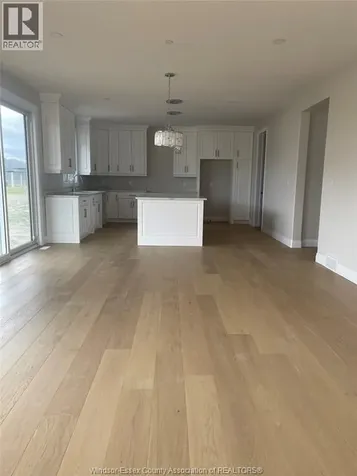7350 Garnet Crescent Amherstburg ON N0R 1J0