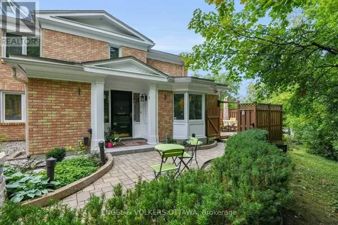 65 Whitemarl Drive Ottawa ON K1L 8J9