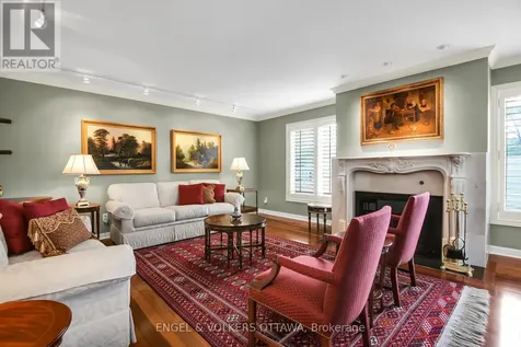 65 Whitemarl Drive Ottawa ON K1L 8J9