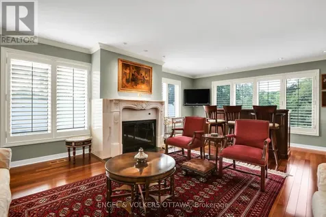 65 Whitemarl Drive Ottawa ON K1L 8J9