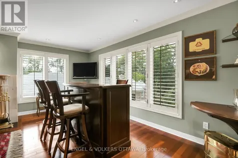 65 Whitemarl Drive Ottawa ON K1L 8J9