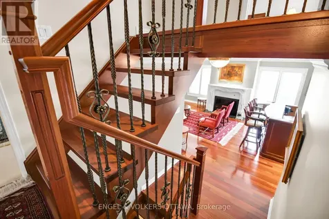 65 Whitemarl Drive Ottawa ON K1L 8J9