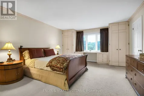 65 Whitemarl Drive Ottawa ON K1L 8J9