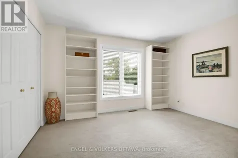 65 Whitemarl Drive Ottawa ON K1L 8J9