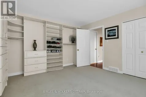 65 Whitemarl Drive Ottawa ON K1L 8J9