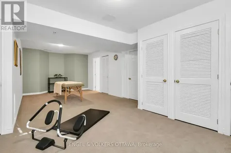 65 Whitemarl Drive Ottawa ON K1L 8J9