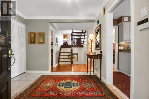 65 Whitemarl Drive Ottawa ON K1L 8J9