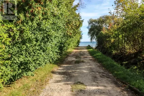 67 Constance Boulevard Wasaga Beach ON L9Z 2Y3