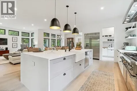 114 Reding Road Ancaster ON L9G 1M8