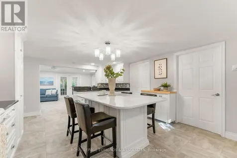 731 Francie Lane Laurentian Valley ON K8A 6W2