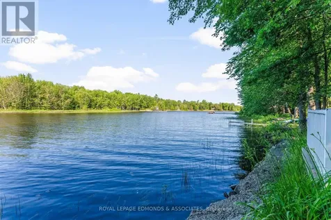 731 Francie Lane Laurentian Valley ON K8A 6W2